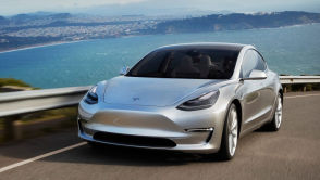 Tesla wybiera Intela. Czekam, kiedy mój samochód będzie miał lepszy procesor niż mój komputer