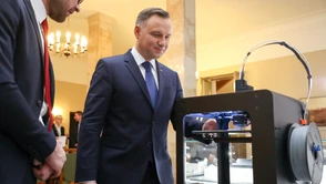 Zortrax wydrukował Pałac Prezydencki w 3D - makietę odebrał już Prezydent Duda