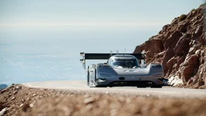 Volkswagen z rekordem wszech czasów na Pikes Peak! Elektryk pokonał górę