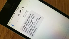 RCB rozsyła SMS-y pod tytułem "ALERTRCB" o zagrożeniu w danej lokalizacji.