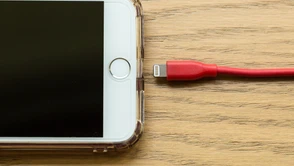 Co tam u Apple? iPhone'y doczekają się USB-C i powróci produkt, który miał już być martwy?!