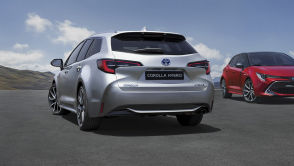 Toyota Corolla 2019: hatchback, sedan i kombi (Touring Sports). Auris kończy żywot. Nowy napęd hybrydowy
