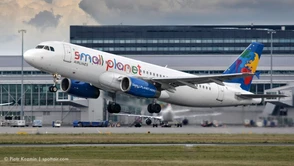 Od bohatera do zera w mniej niż rok. Upadek Small Planet Airlines - króla czarterów