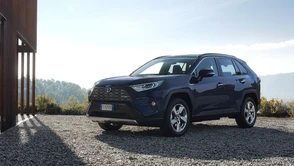 Nowa Toyota RAV4 Hybrid – zaskakująco oszczędna i dopracowana. Pierwsza jazda próbna