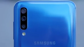 Średnia półka z cechami flagowca - Galaxy A50, trafia do oferty wszystkich operatorów. Sprawdzamy ceny