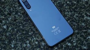 Flagowiec w wersji "odchudzonej". Recenzja Xiaomi Mi 9 SE