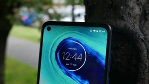 Recenzja Motorola Moto G8. Nowoczesny krok w tył