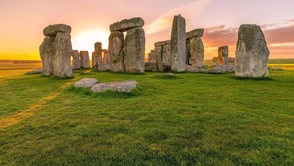 Nowe technologie pomagają odnaleźć kolejne tajemnicze obiekty w okolicy Stonehenge