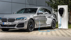 Nowe BMW 545e xDrive: bardzo szybka hybryda. Pierwsza jazda próbna