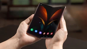 Brak notcha, ekran 120Hz i niezniszczalny zawias. Taki jest Samsung Galaxy Z Fold2 5G