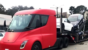 Tesla Semi na ostatniej prostej? Już rozwozi osobowych „braci”..