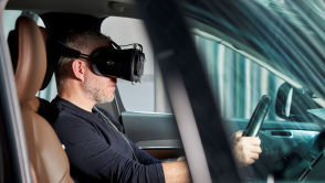 Volvo pozwala jeździć prawdziwym samochodem w goglach VR