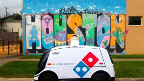Domino's Pizza wierzy w roboty. Pierwszy już teraz dostarcza ich placki