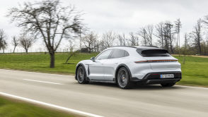 Porsche Taycan Cross Turismo – elektryczne, praktyczne, uterenowione, sportowe i… zaskakująco sensowne! Pierwsza jazda próbna