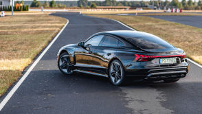 Audi e-tron GT quattro oraz Audi RS e-tron GT – w pełni elektryczna i ekscytująca jazda próbna