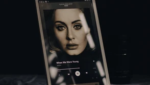 Umiecie odróżnić wodę w kiblu od piosenki Adele? Bo Pixel 6 na przykład nie