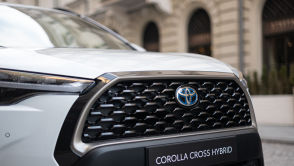 Oto cennik Toyoty Corolli Cross, w tej cenie to murowany hit