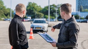 Szkoła jazdy dla autonomicznych samochodów. Czy AI zda w końcu egzamin na prawko?