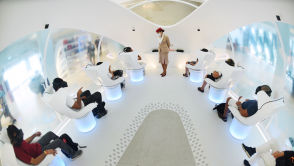 Emirates… odleciało. Miliony dolarów na NFT i loty w metaverse