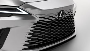 Nowy Lexus RX powinien nazywać się  Lexus Sztos. Bo jakżeby inaczej?