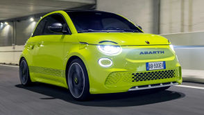 Mały, elektryczny hot-hatch z duszą - Abarth 500e nikomu się nie kłania