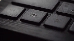 Cóż za ironia. Poprosił Microsoft o pomoc, a ten... zcrackował mu Windowsa