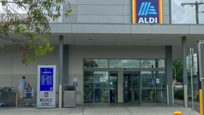 Chcesz naładować samochód elektryczny? Pojedź do Aldi