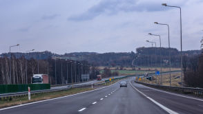 Wracają opłaty za autostrady - jak płacić bez kolejki na bramkach?