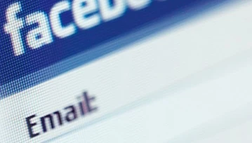 Facebook udostępnił 900 mln adresów do korespondencji