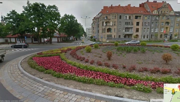 Podzielcie się swoimi rodzinnymi stronami – Street View od Google już w całej Polsce