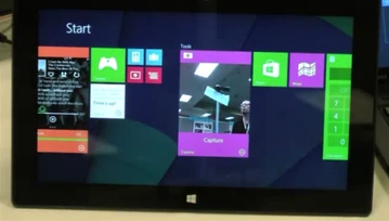 Właśnie tego brakuje w Windows 8 - Microsoft eksperymentuje z interaktywnymi kafelkami