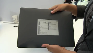 Intel przedstawia prototyp laptopa z drugim ekranem e-ink w pokrywie