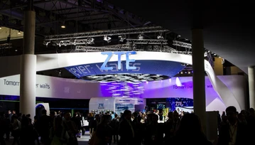 ZTE na MWC miało własny statek kosmiczny z (prawie) iPhone'ami na pokładzie