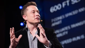 Musk to miliarder, ale sypia w... domu Page'a