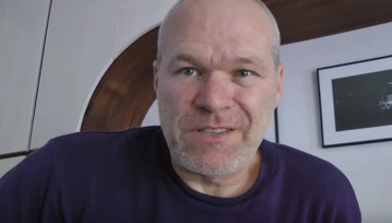 "Pier***cie się..." - tak Uwe Boll dziękuje widzom za finansowe wsparcie. A w zasadzie jego brak