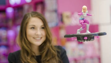 Ratuj się kto może - Barbie na deskolotce atakuje [od Natalii]