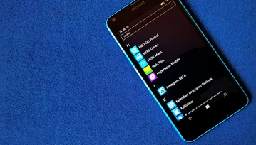 Windows 10 Mobile umiera. A Microsoft mu w tym pomaga