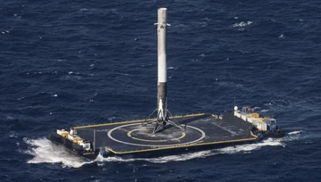 Wielki sukces SpaceX - rakieta Falcon 9 wylądowała na barce