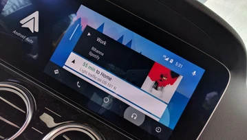 Aplikacja Android Auto na każdym smartfonie to strzał w dziesiątkę