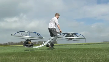 Hoverbike nie wygląda na bezpieczny środek transportu. Ale działa [od Natalii]