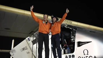 Udało się: Solar Impulse 2 zakończył lot dookoła globu. Nie zużył ani kropli paliwa!