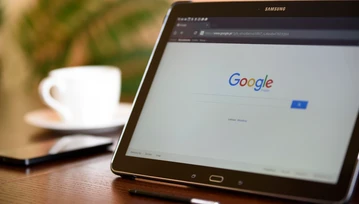 Google broni swoich usług - nie chce ich zmieniać dla "garstki porównywarek"