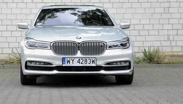 BMW serii 7: pieszy jeszcze nigdy nie czuł się tak bezpiecznie