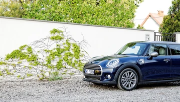 5-drzwiowe MINI Cooper: 3 cylindry i gokartowa radość z jazdy?