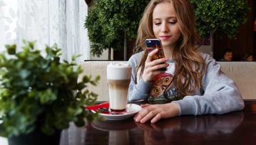 Czas na smartfonową detoksykację. We Wrocławiu okazało się, że ludziom już odbija