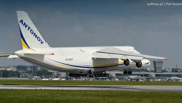 Антонов An-124. Soviet-born. Ten samolot rządzi w największym cargo.