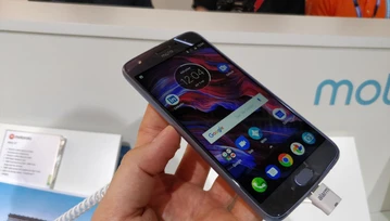 Moto X4 to smartfon ze średniej półki, ale z ambicjami flagowca