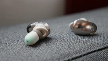 Zabójca AirPods i Gear IconX?  Testowałem słuchawki Sony WF-1000X