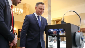 Zortrax wydrukował Pałac Prezydencki w 3D - makietę odebrał już Prezydent Duda