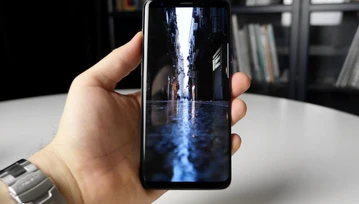 "Budżetowy" Samsung Galaxy S10 z płaskim ekranem i w dobrej cenie?